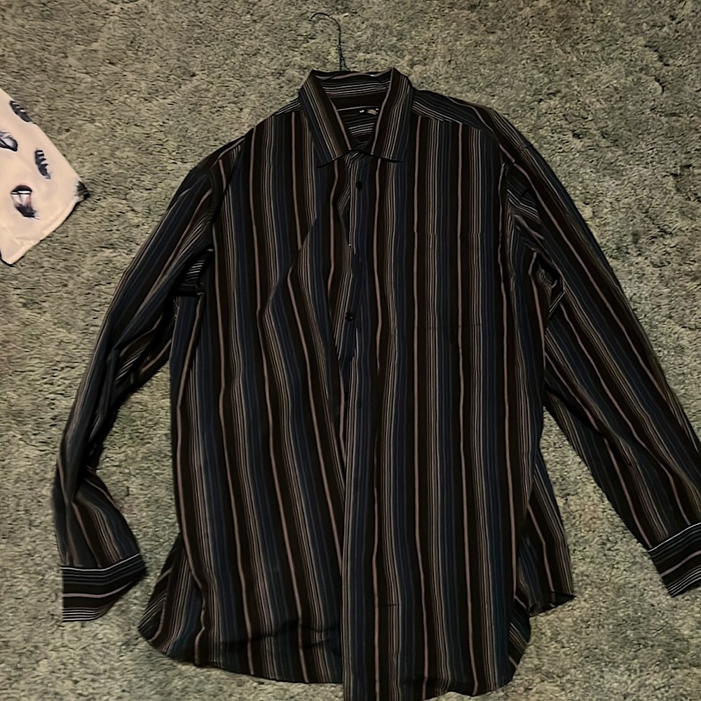 Mens button up dress shirt!